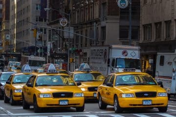 découvrez les taxis connectés, une révolution dans le transport urbain. profitez d'une réservation simplifiée, d'une expérience de trajet améliorée et d'une sécurité optimale grâce à la technologie intelligente. faites le choix de la modernité avec les taxis connectés !